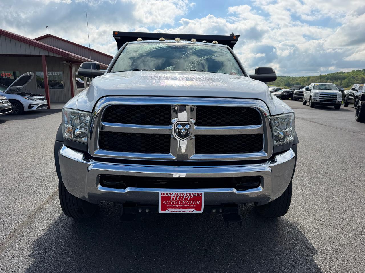 RAM 5500 Chassis Cab Tradesman 4x4 Reg Cab 108" CA 192.5" WB 2017