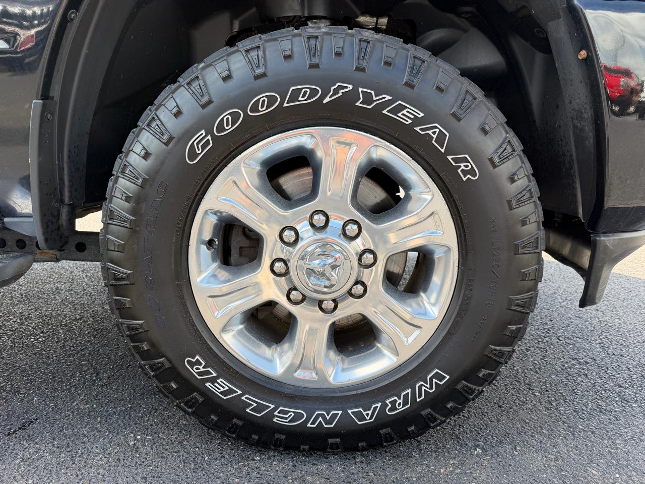 RAM 2500 Big Horn 4x4 Crew Cab 6'4" Box 2021