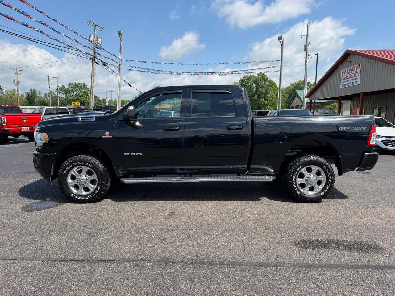 RAM 2500 Big Horn 4x4 Crew Cab 6'4" Box 2021