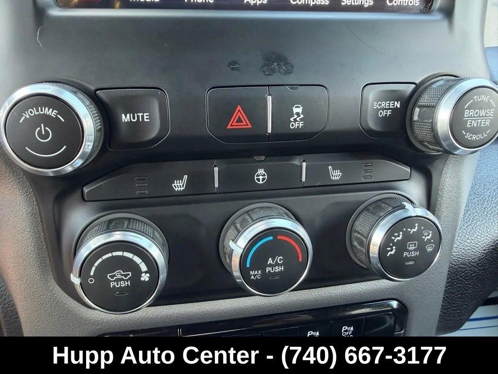 RAM 2500 Big Horn 4x4 Crew Cab 6'4" Box 2021
