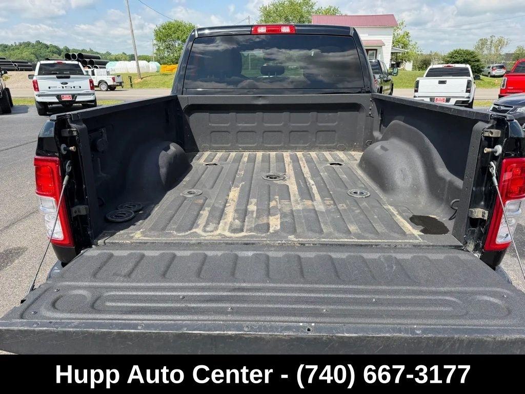 RAM 2500 Big Horn 4x4 Crew Cab 6'4" Box 2021