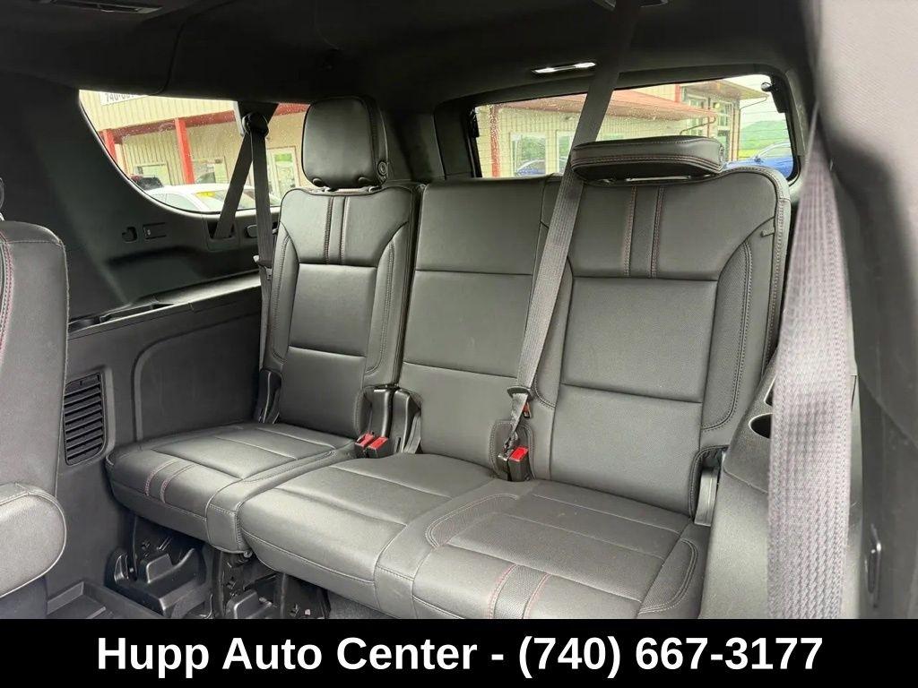 Chevrolet Suburban 4WD 4dr RST 2022