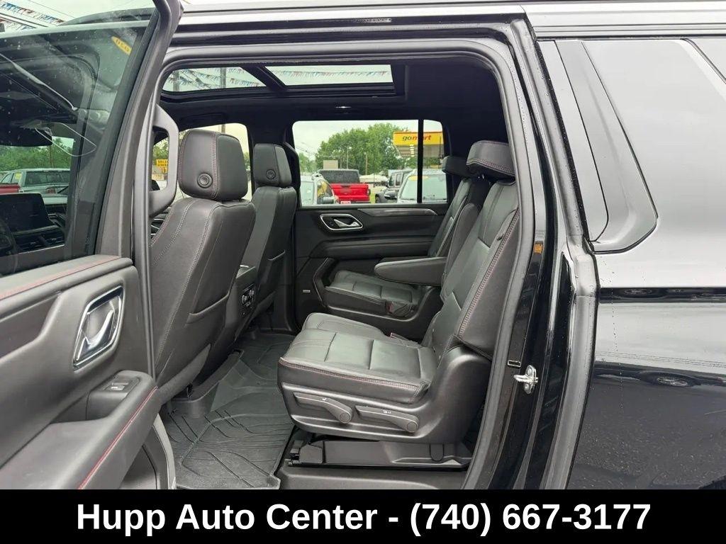 Chevrolet Suburban 4WD 4dr RST 2022