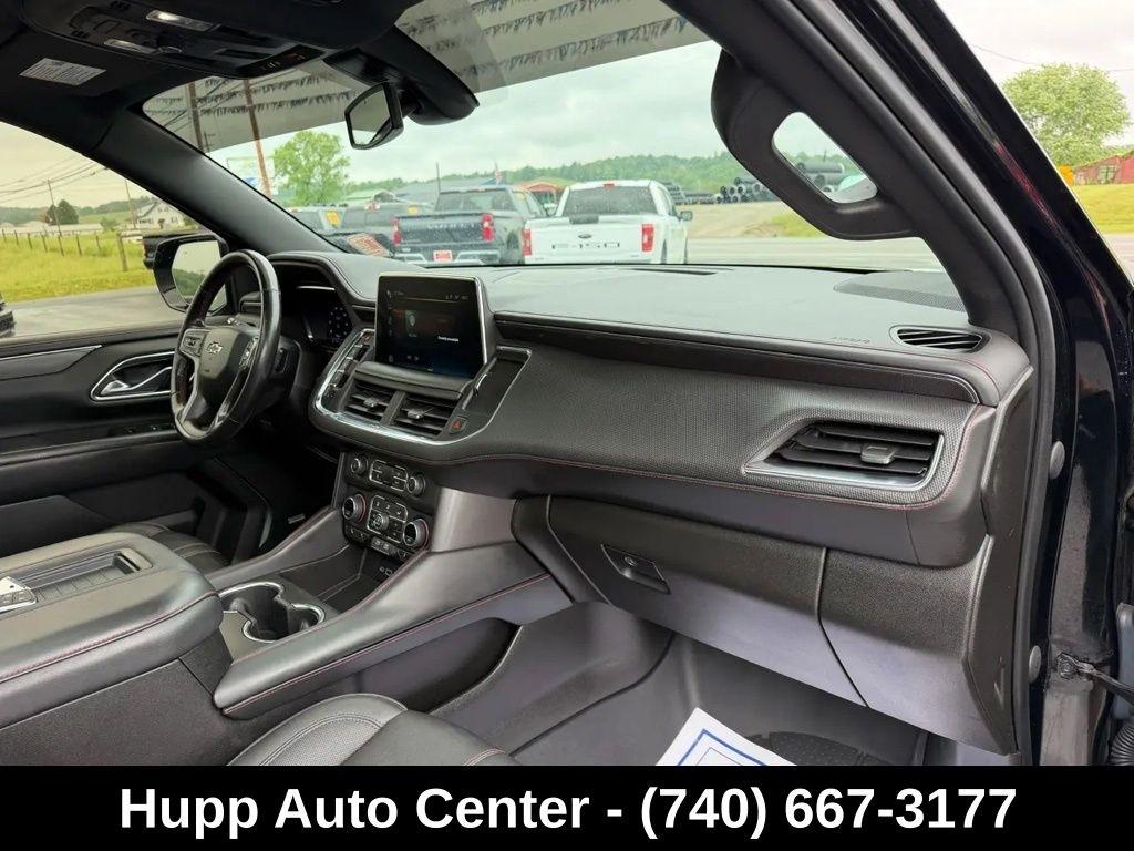 Chevrolet Suburban 4WD 4dr RST 2022