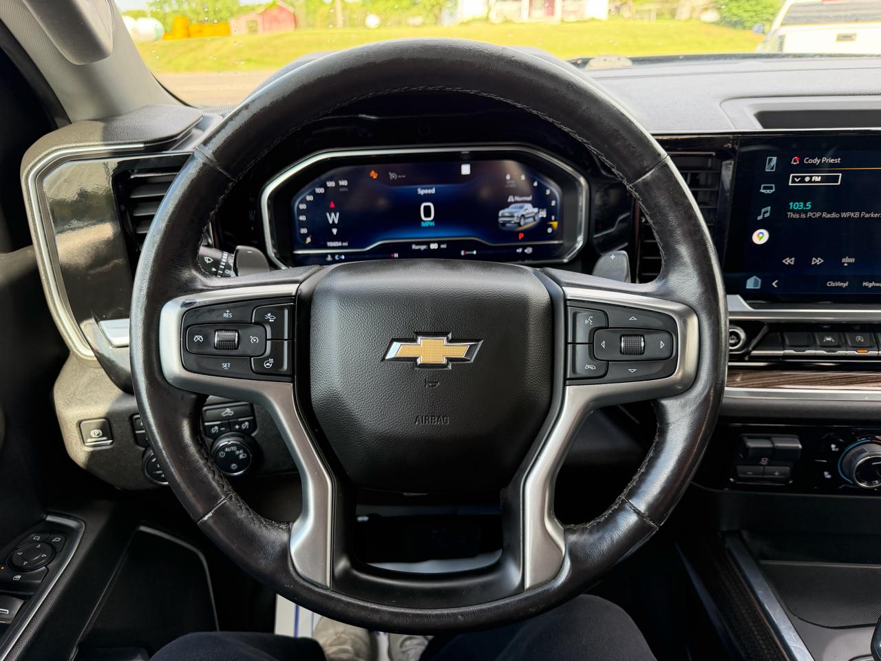 Chevrolet Silverado 1500 4WD Crew Cab 147" LT w/1LT 2022
