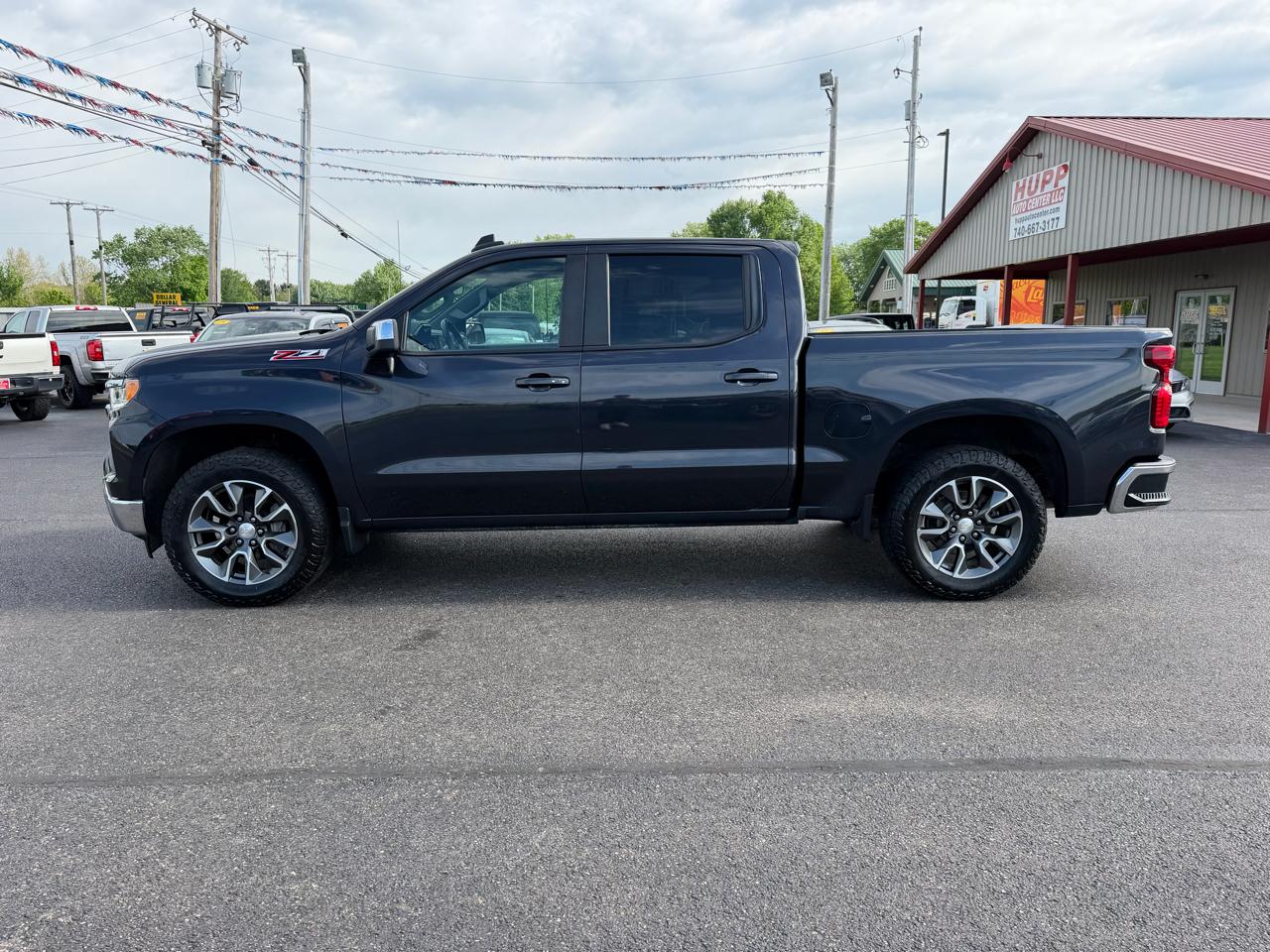 Chevrolet Silverado 1500 4WD Crew Cab 147" LT w/1LT 2022