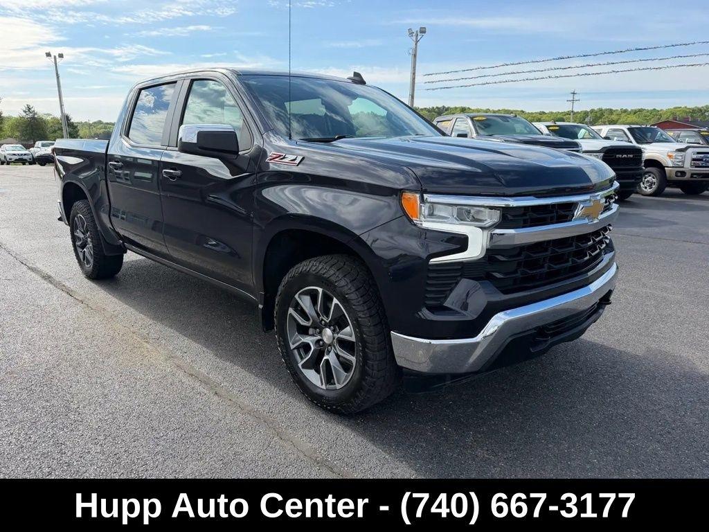 Chevrolet Silverado 1500 4WD Crew Cab 147" LT w/1LT 2022
