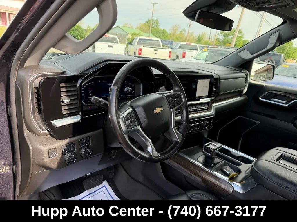 Chevrolet Silverado 1500 4WD Crew Cab 147" LT w/1LT 2022