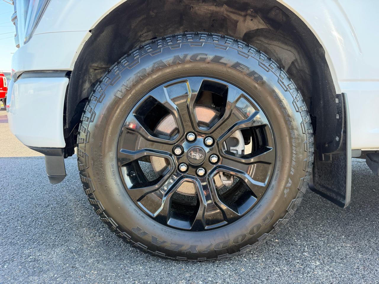 Ford F-150 XLT 4WD 2022