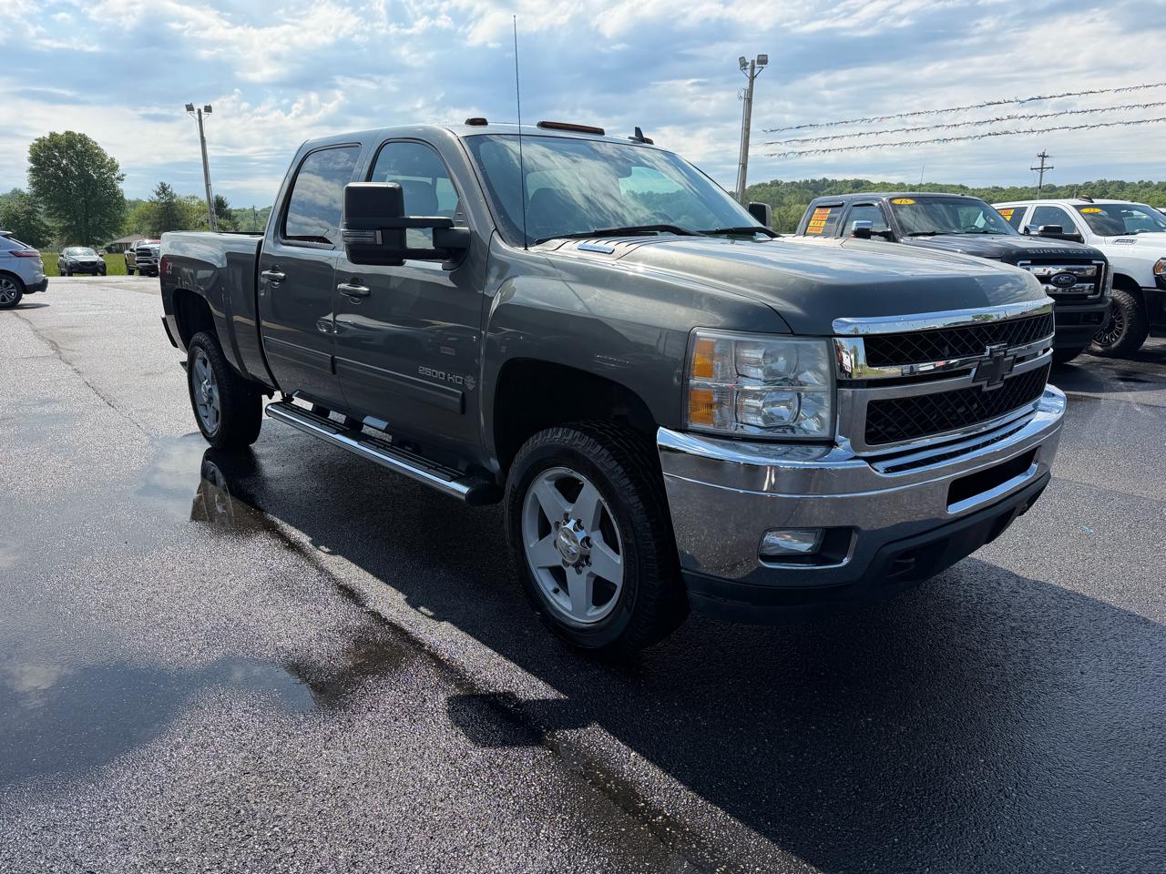 Chevrolet Silverado 2500HD 4WD Crew Cab 153.7" LTZ 2011