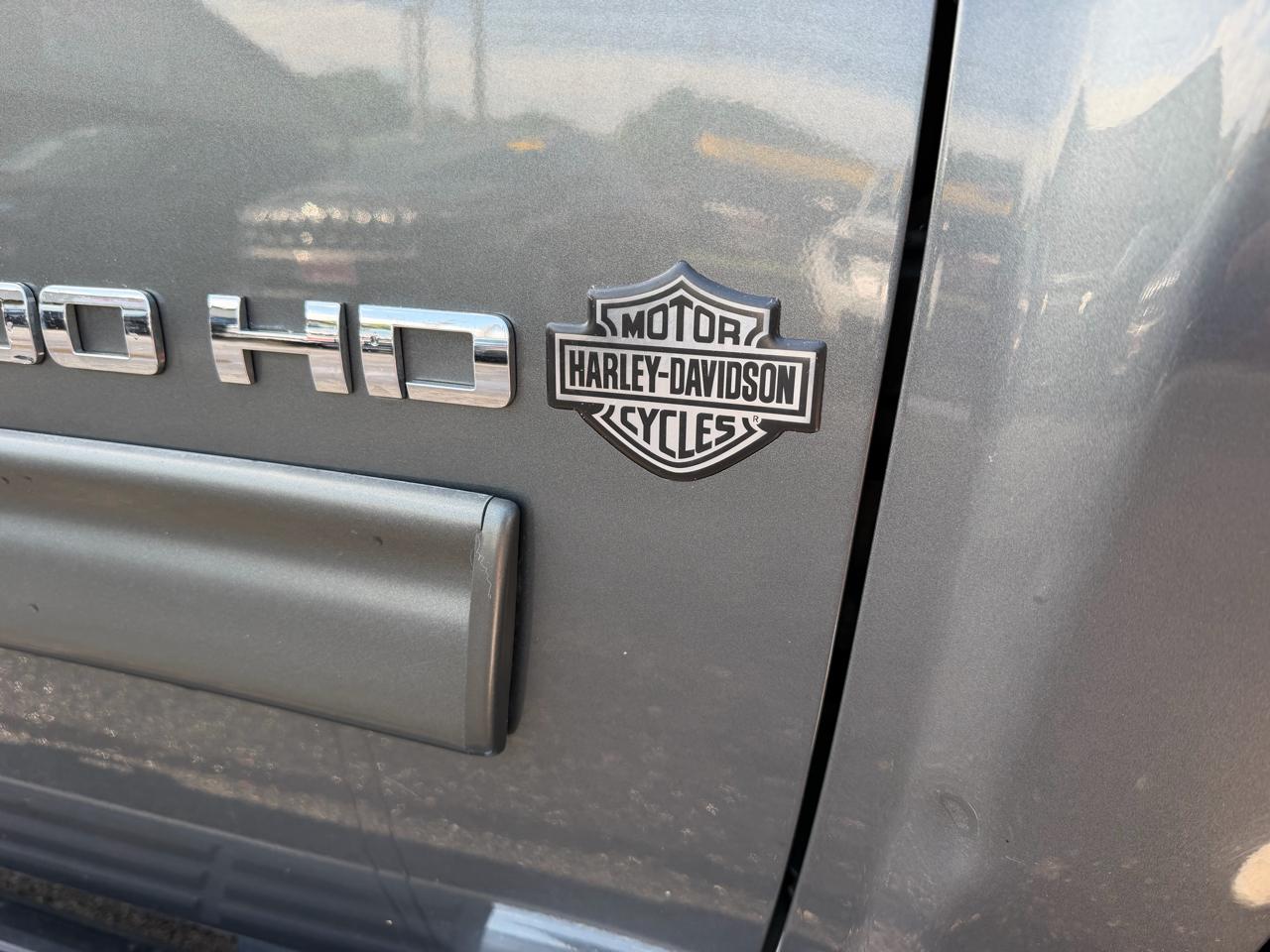 Chevrolet Silverado 2500HD 4WD Crew Cab 153.7" LTZ 2011