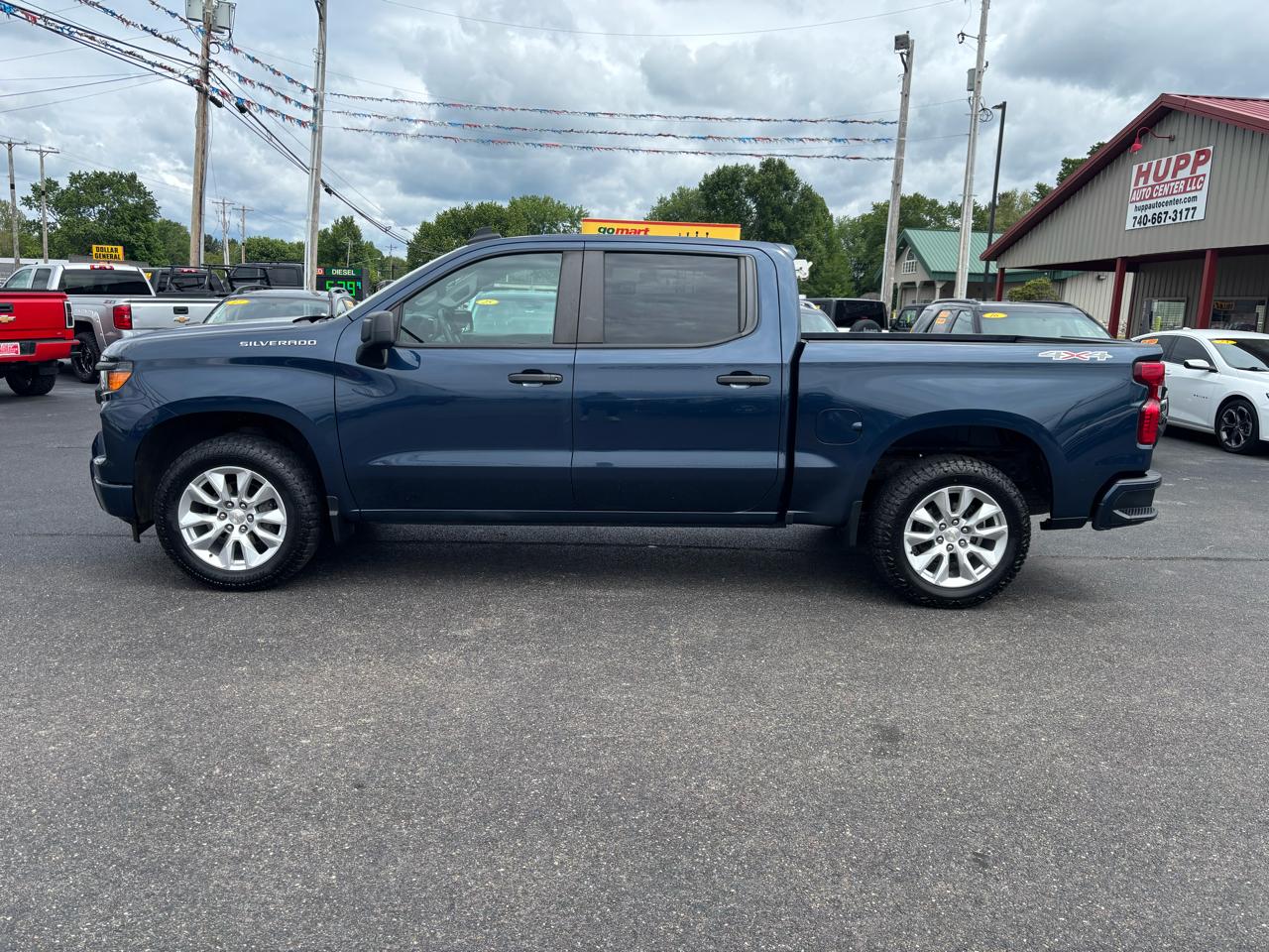Chevrolet Silverado 1500 4WD Crew Cab 147" Custom 2022