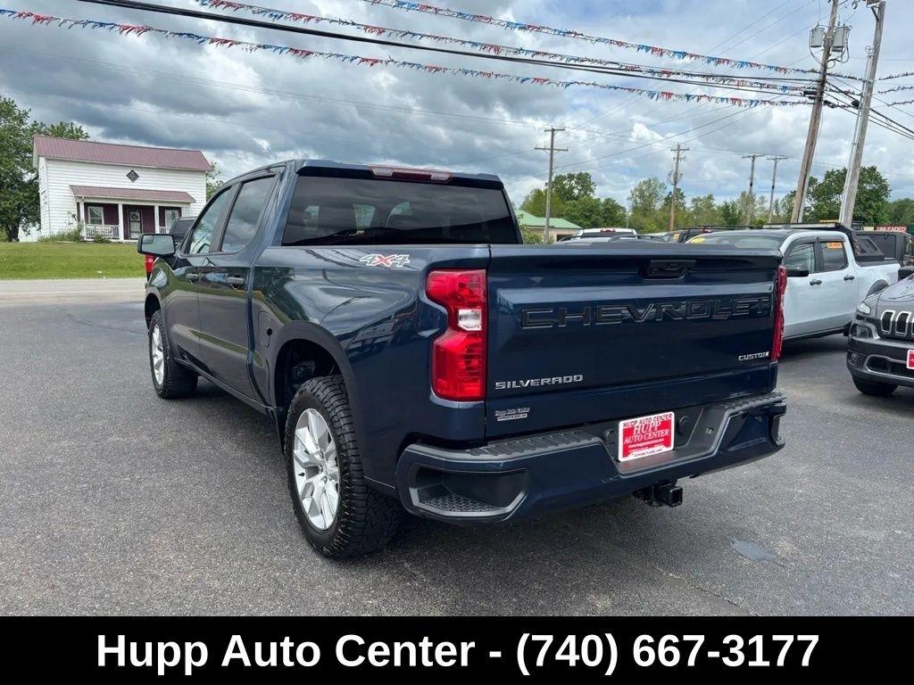 Chevrolet Silverado 1500 4WD Crew Cab 147" Custom 2022