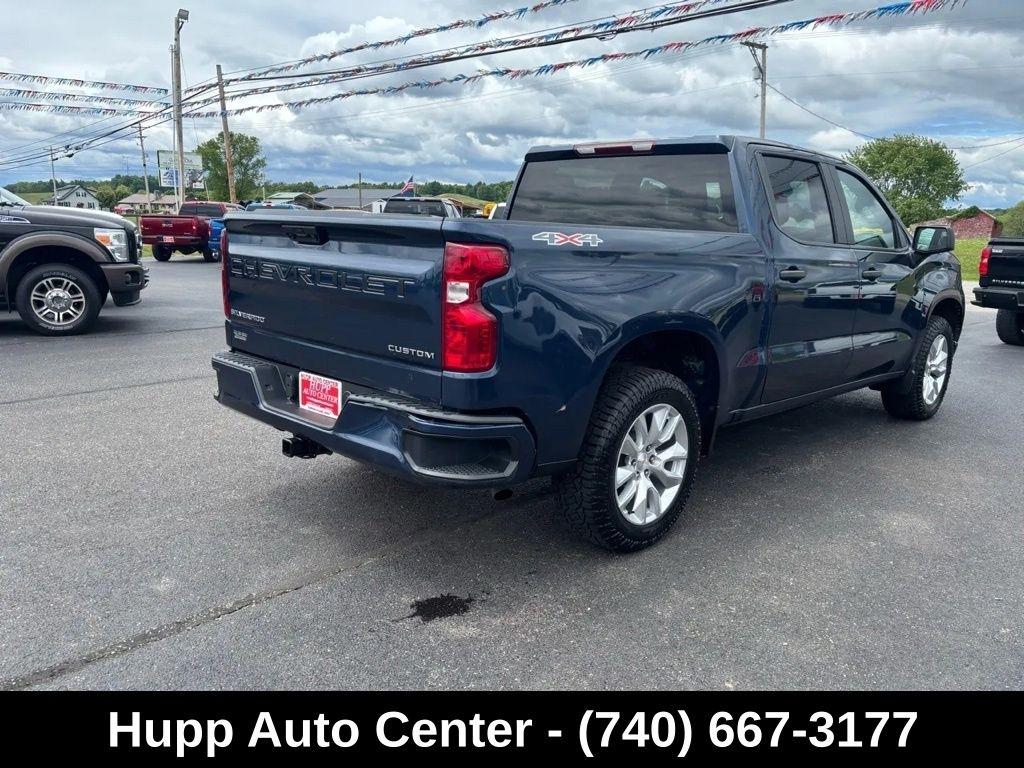 Chevrolet Silverado 1500 4WD Crew Cab 147" Custom 2022