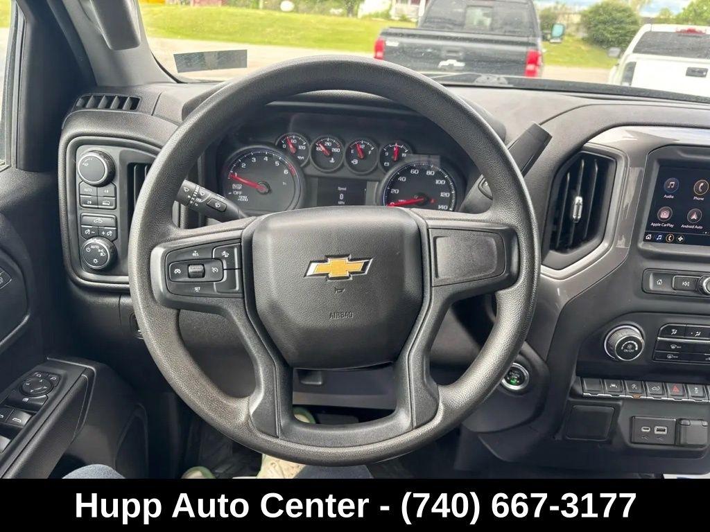 Chevrolet Silverado 1500 4WD Crew Cab 147" Custom 2022