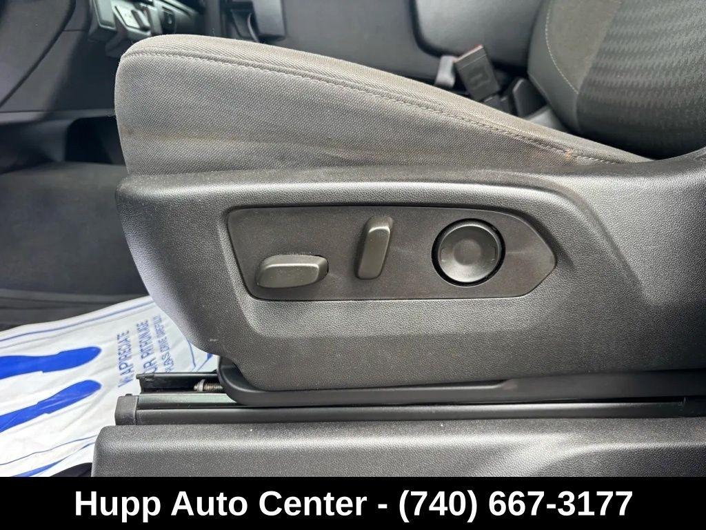 Chevrolet Silverado 1500 4WD Crew Cab 147" Custom 2022