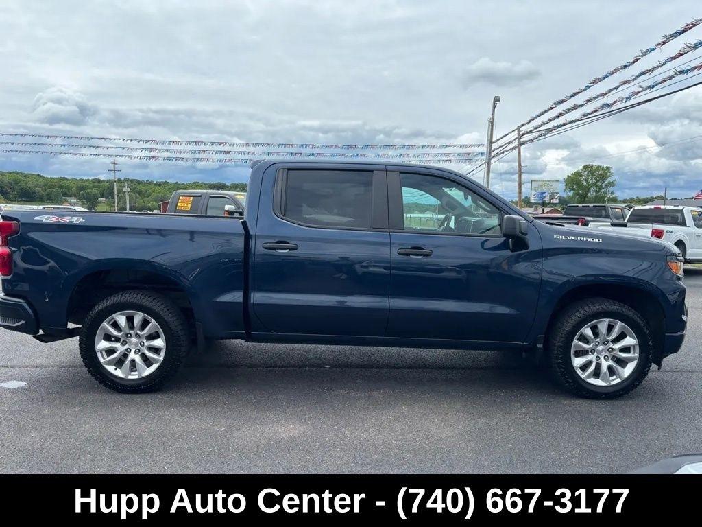 Chevrolet Silverado 1500 4WD Crew Cab 147" Custom 2022