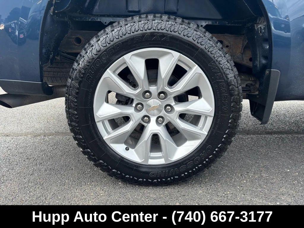 Chevrolet Silverado 1500 4WD Crew Cab 147" Custom 2022