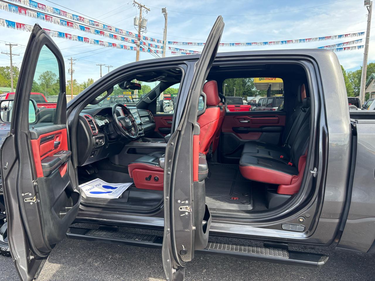 RAM 1500 4WD Crew Cab 140.5" Rebel 2019