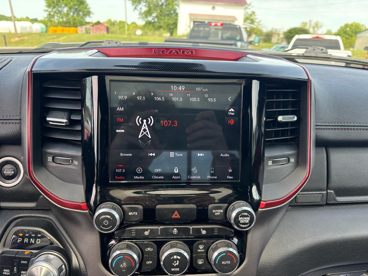 RAM 1500 4WD Crew Cab 140.5" Rebel 2019