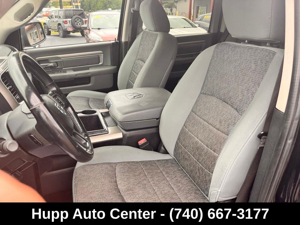 RAM 1500 4WD Crew Cab 140.5" Big Horn 2013