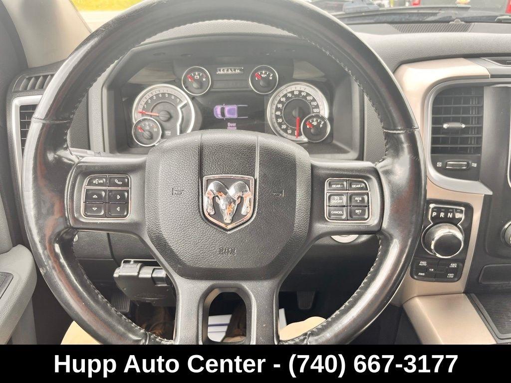 RAM 1500 4WD Crew Cab 140.5" Big Horn 2013