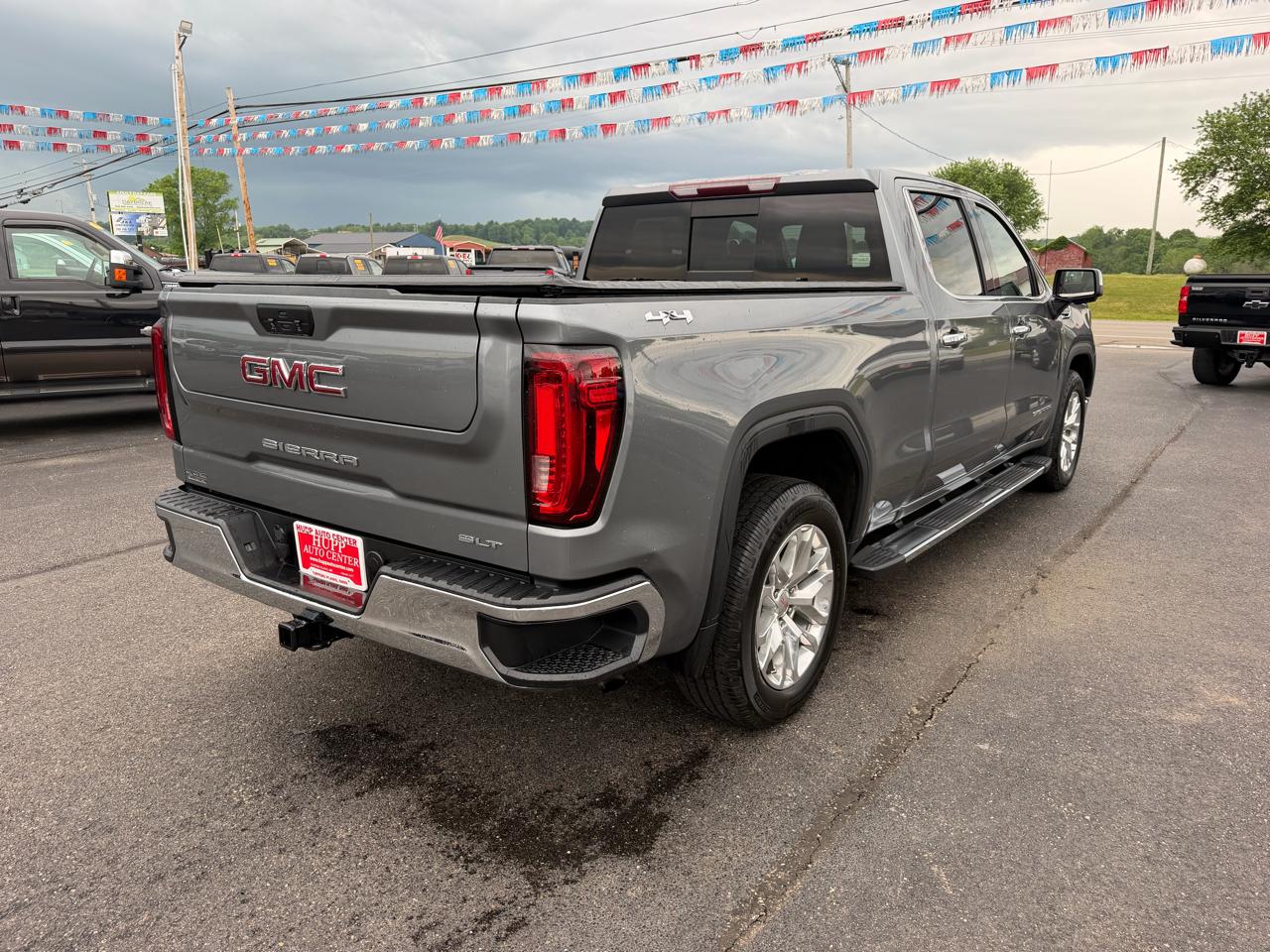 GMC Sierra 1500 4WD Crew Cab 157" SLT 2020