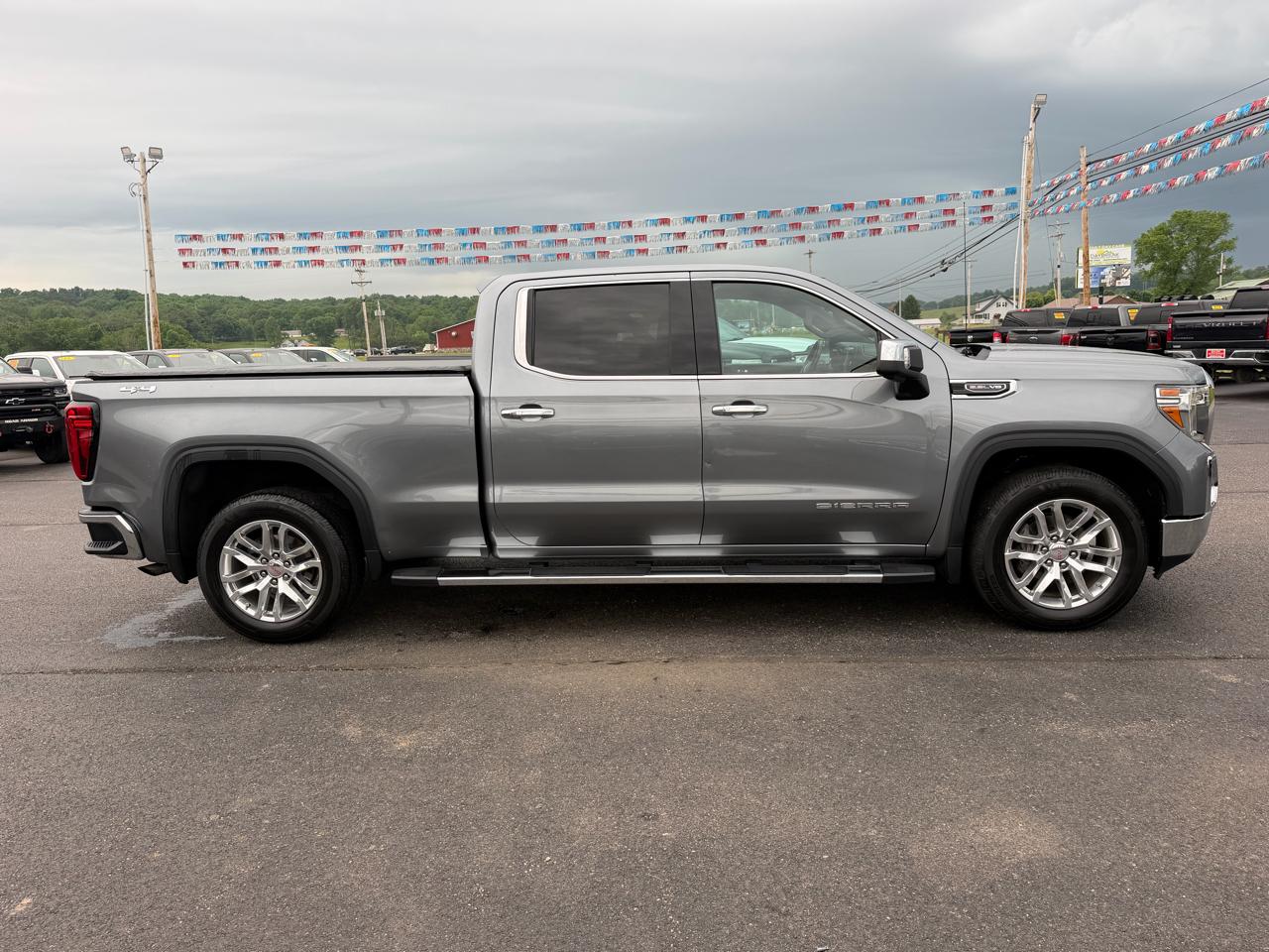 GMC Sierra 1500 4WD Crew Cab 157" SLT 2020
