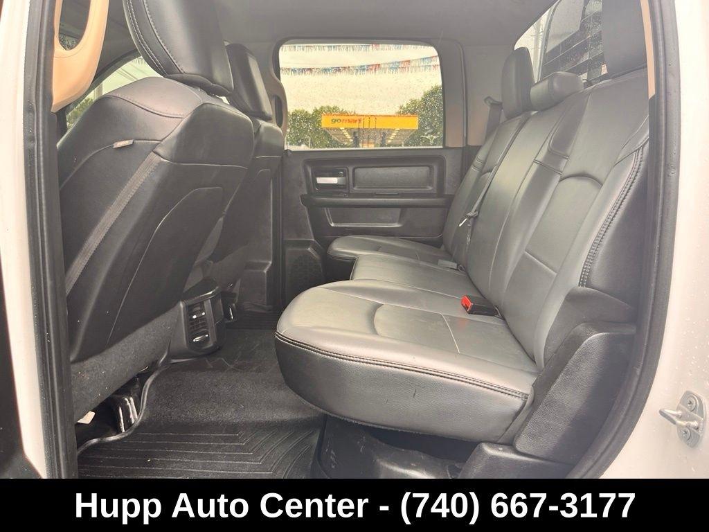 RAM 3500 Tradesman 4x4 Crew Cab 8' Box 2019
