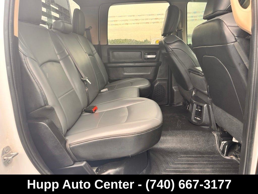 RAM 3500 Tradesman 4x4 Crew Cab 8' Box 2019