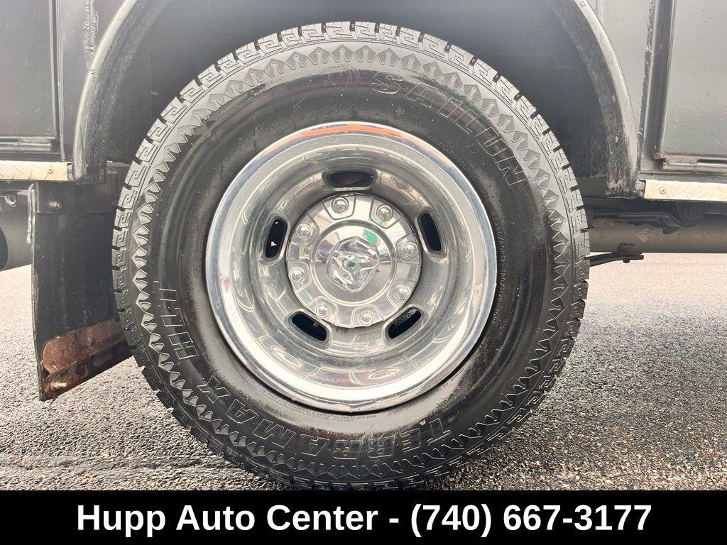 RAM 3500 Tradesman 4x4 Crew Cab 8' Box 2019