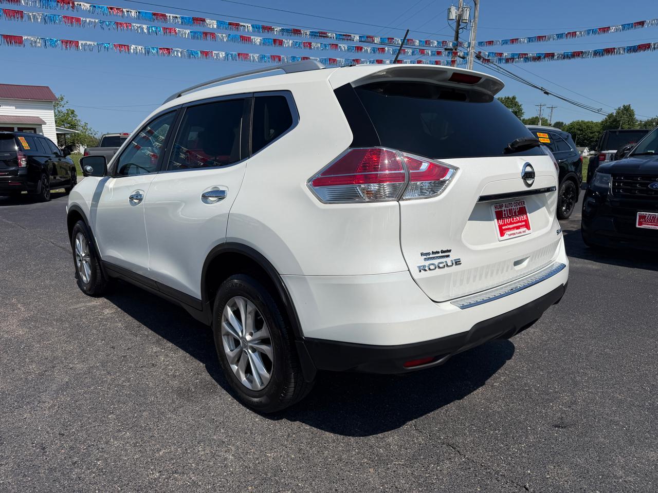 Nissan Rogue AWD 4dr SV 2016