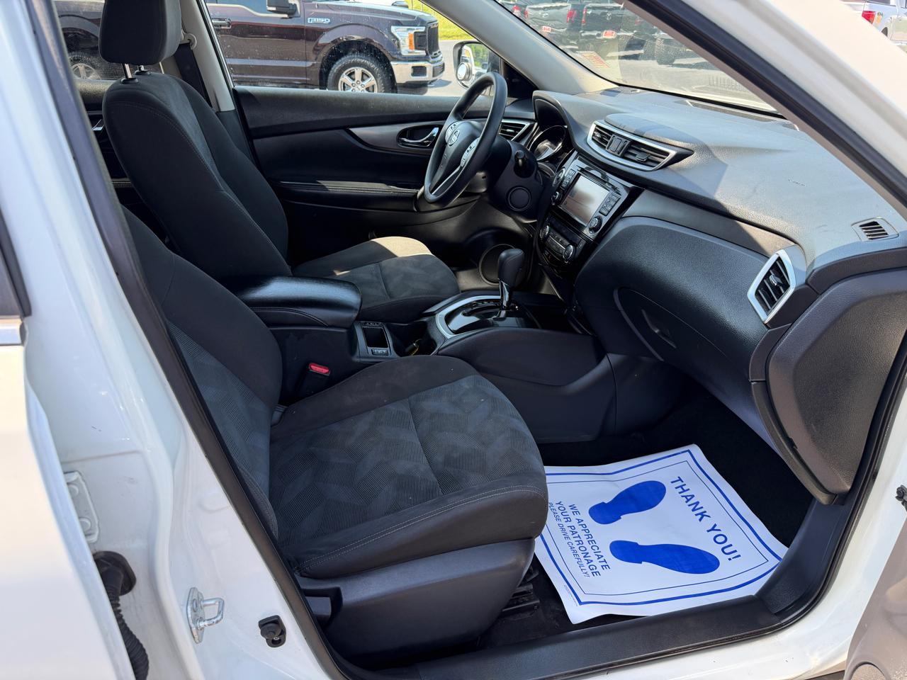 Nissan Rogue AWD 4dr SV 2016