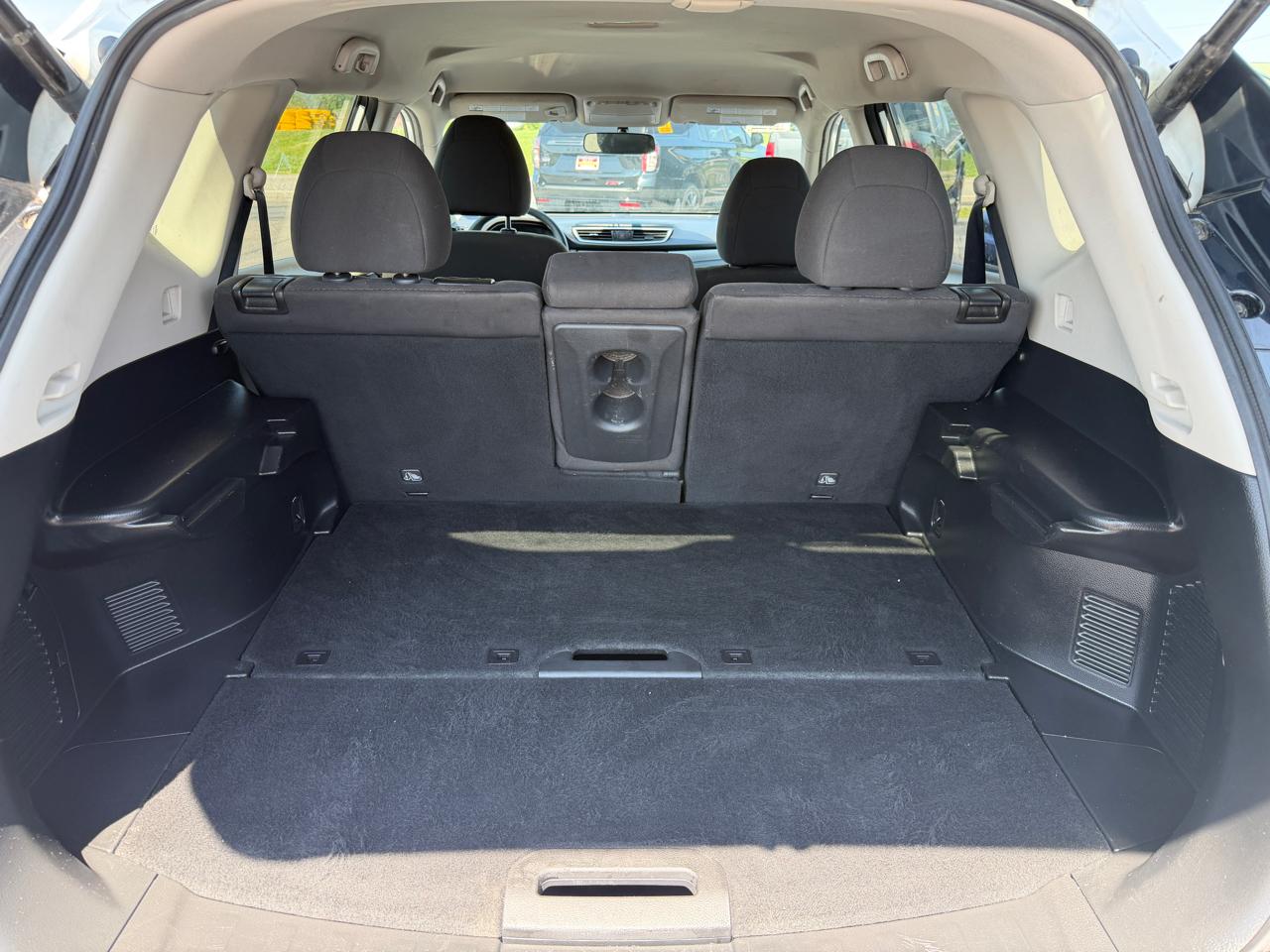 Nissan Rogue AWD 4dr SV 2016