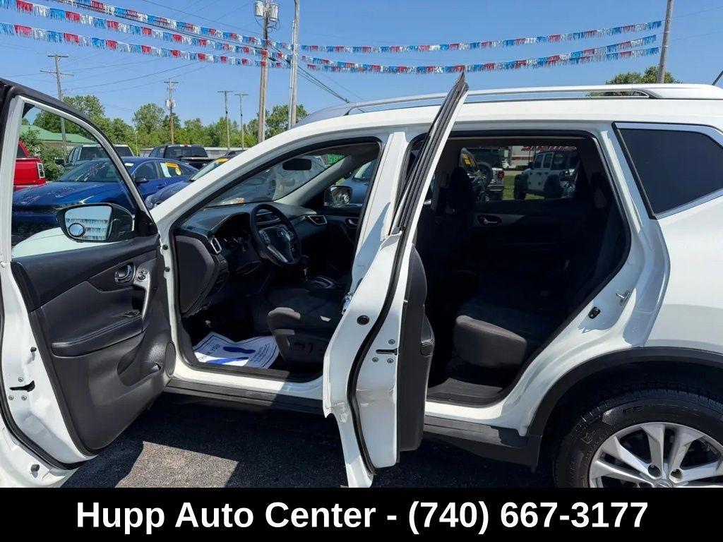 Nissan Rogue AWD 4dr SV 2016