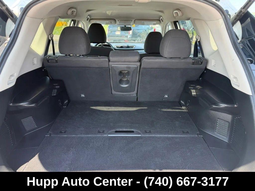 Nissan Rogue AWD 4dr SV 2016