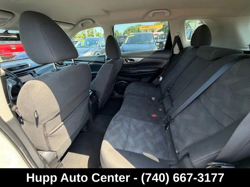 Nissan Rogue AWD 4dr SV 2016