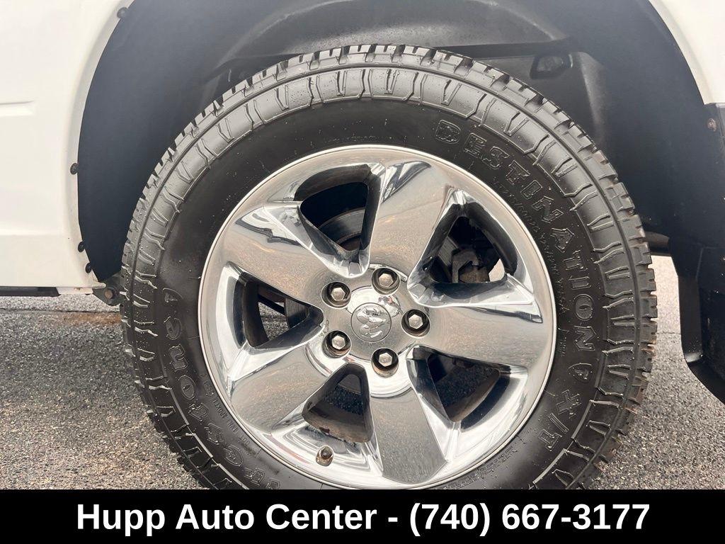 RAM 1500 Big Horn 4x4 Crew Cab 5'7" Box 2017