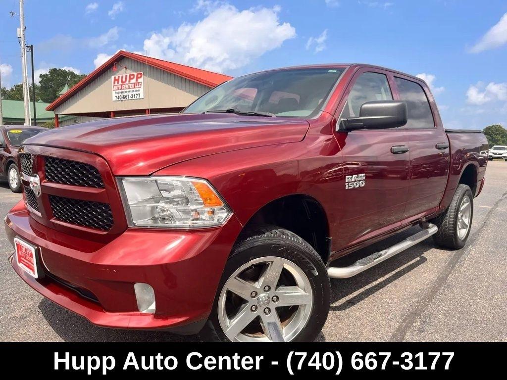 2017 RAM 1500 Express 4x4 Crew Cab 5'7" Box