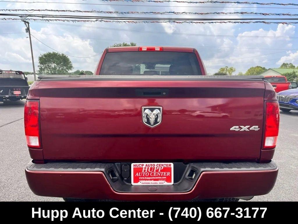 RAM 1500 Express 4x4 Crew Cab 5'7" Box 2017