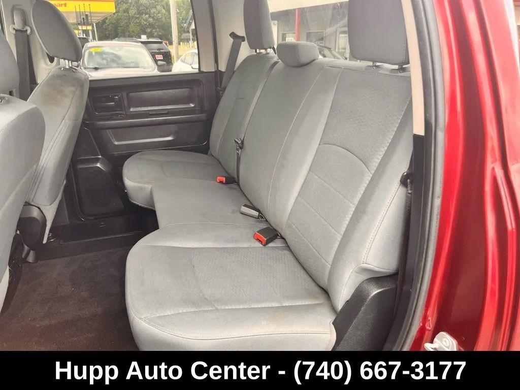 RAM 1500 Express 4x4 Crew Cab 5'7" Box 2017