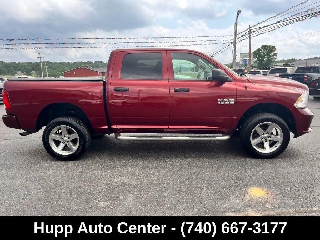 RAM 1500 Express 4x4 Crew Cab 5'7" Box 2017