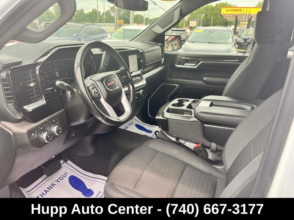 GMC Sierra 1500 4WD Crew Cab 157" SLE 2024