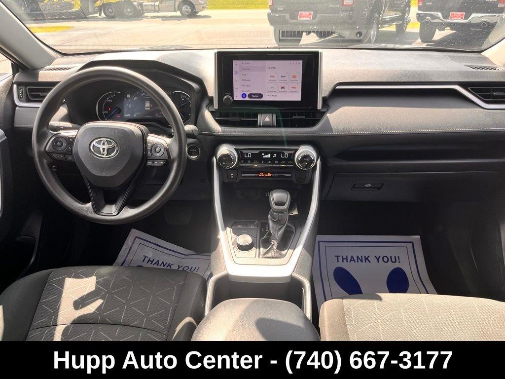 Toyota RAV4 Hybrid XLE AWD (Natl) 2024