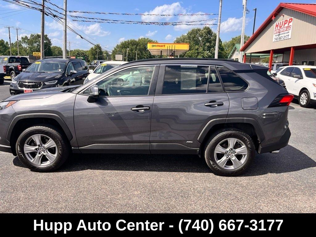 Toyota RAV4 Hybrid XLE AWD (Natl) 2024