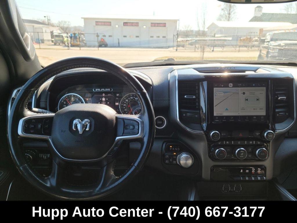 RAM 1500 Laramie 4x4 Crew Cab 5'7" Box 2022