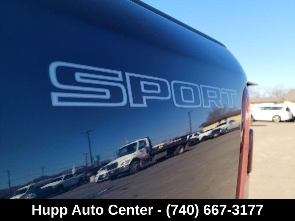 RAM 1500 Laramie 4x4 Crew Cab 5'7" Box 2022