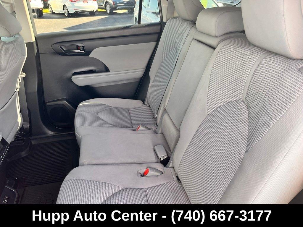 Toyota Highlander Hybrid LE AWD (Natl) 2020