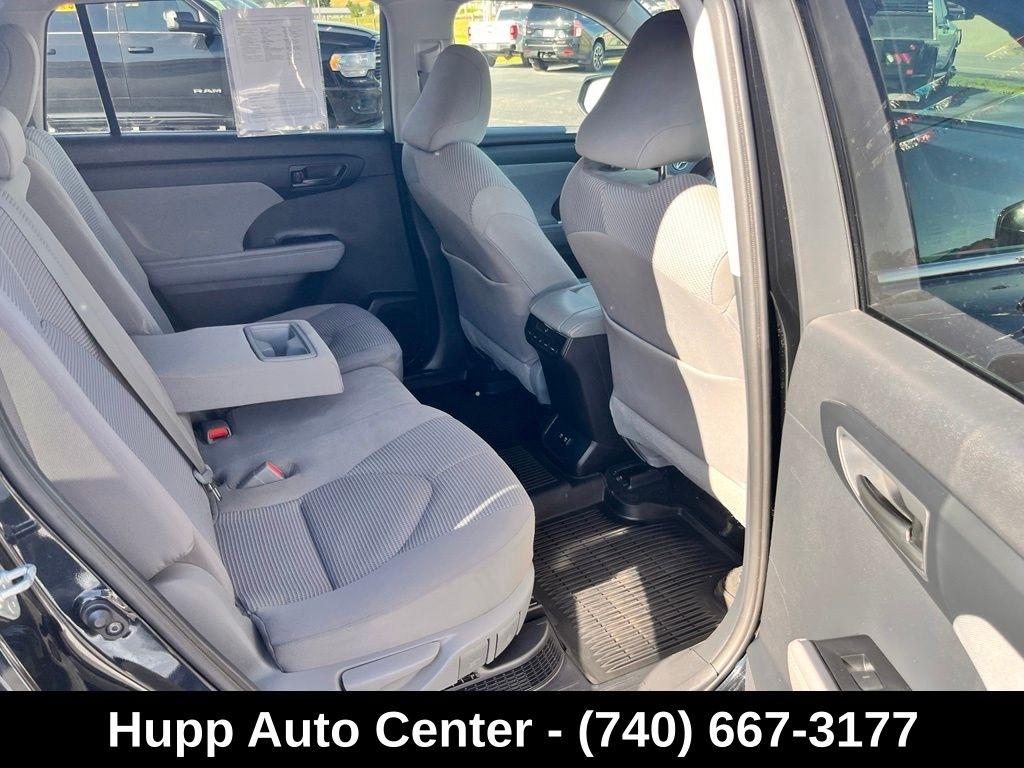 Toyota Highlander Hybrid LE AWD (Natl) 2020