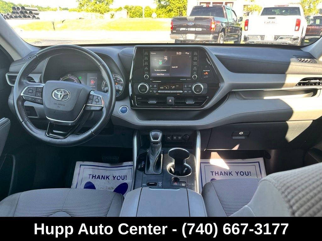 Toyota Highlander Hybrid LE AWD (Natl) 2020